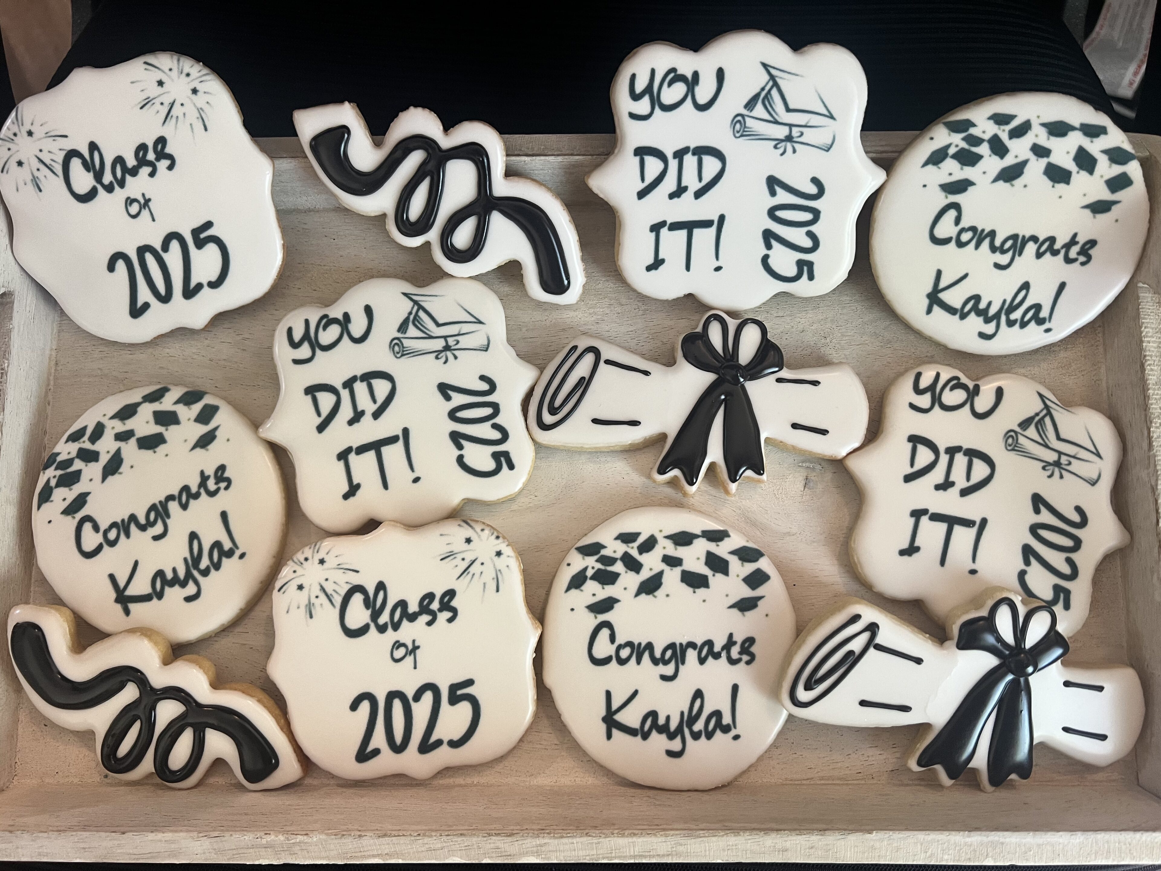 Decorative graduation cookies for Class of 2025.